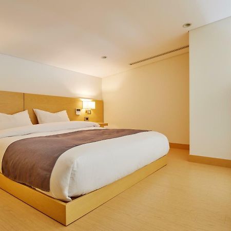 The Suites Hotel Naksan Yangyang Buitenkant foto