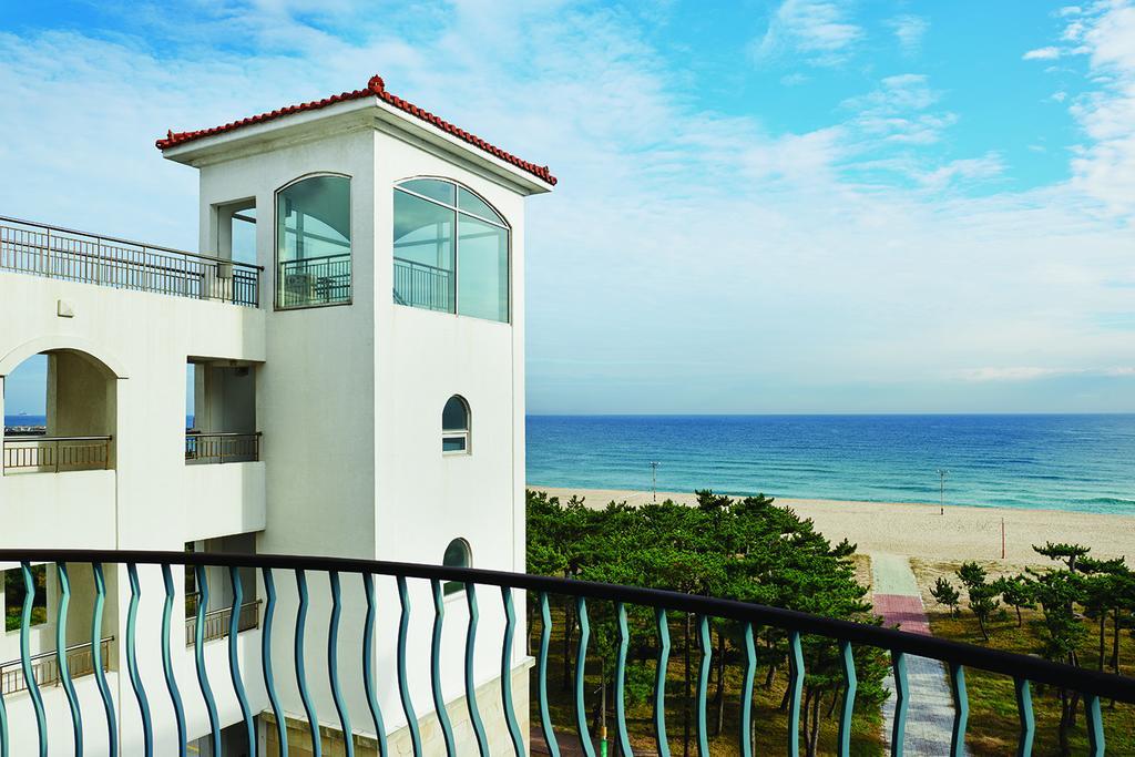 The Suites Hotel Naksan Yangyang Buitenkant foto