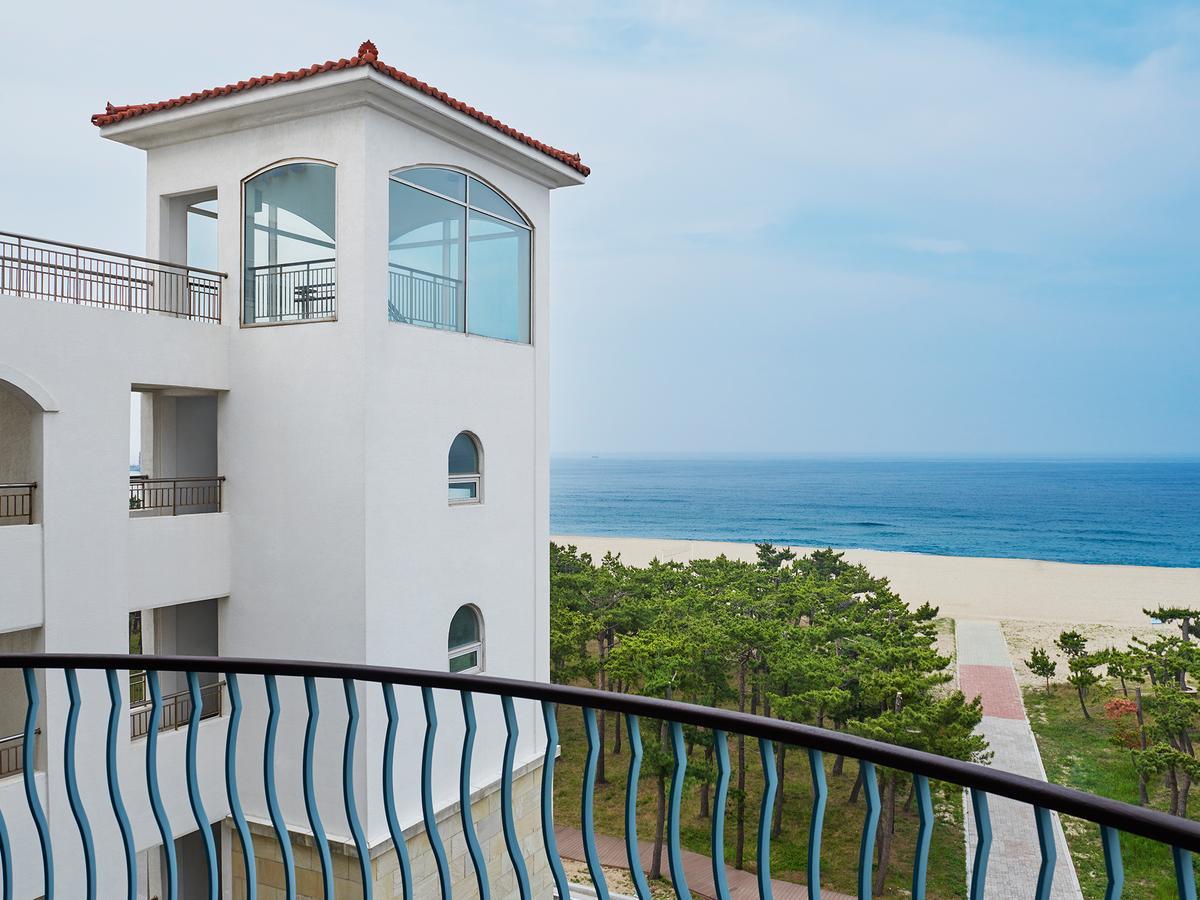 The Suites Hotel Naksan Yangyang Buitenkant foto